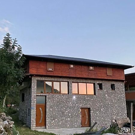 Shpija E Gjyshit Vuthaj Hotel Gusinje Екстериор снимка