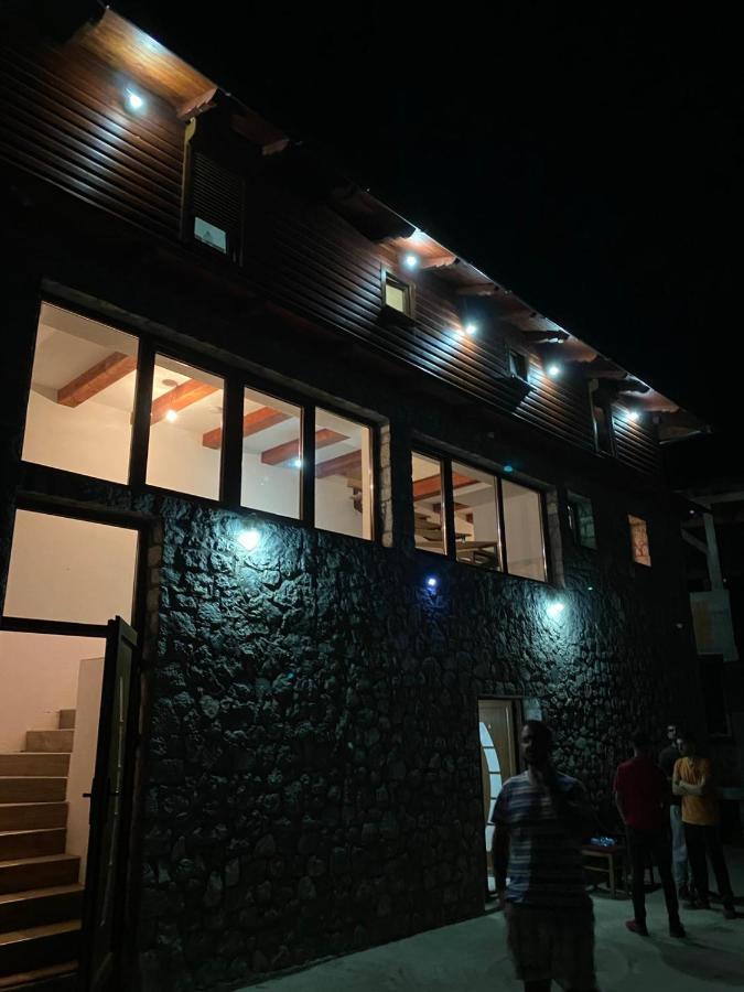 Shpija E Gjyshit Vuthaj Hotel Gusinje Екстериор снимка