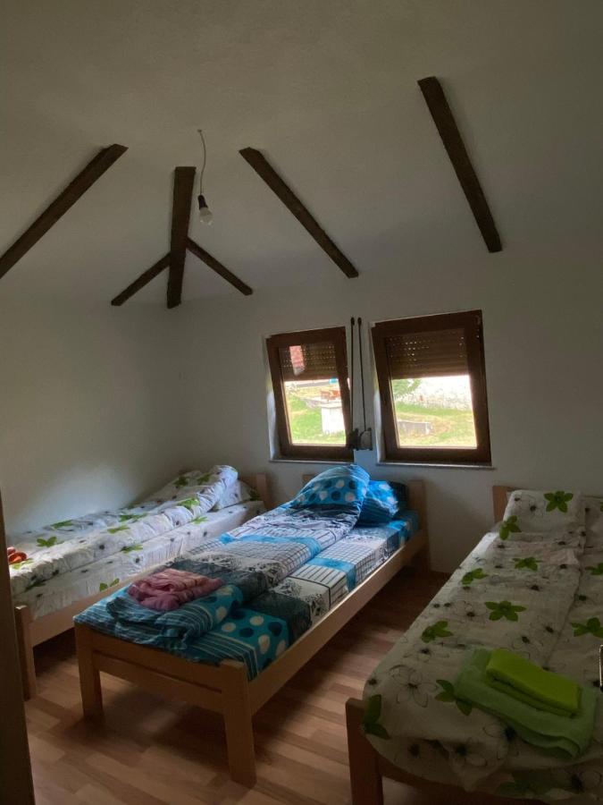 Shpija E Gjyshit Vuthaj Hotel Gusinje Екстериор снимка